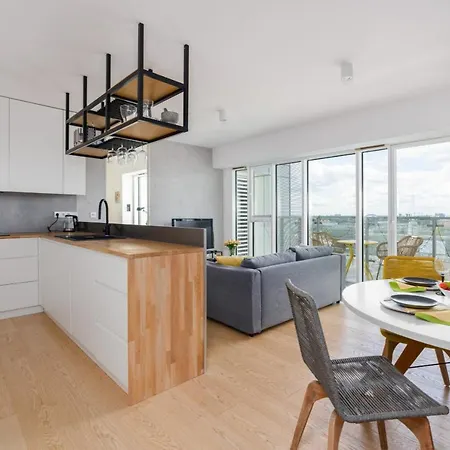 14th Floor City Center View Towarowa 37 By Renters Appartement Poznań