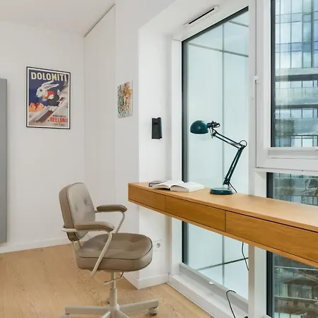 14th Floor Center View Towarowa 37 By Renters * Poznań
